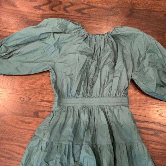 Yakira Bella Dress - Picture 2 of 4